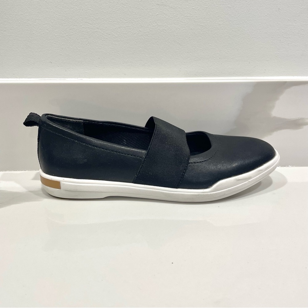 NEW Dr. Scholl’s Comfort Cushion Mary Jane Flats (size 6)